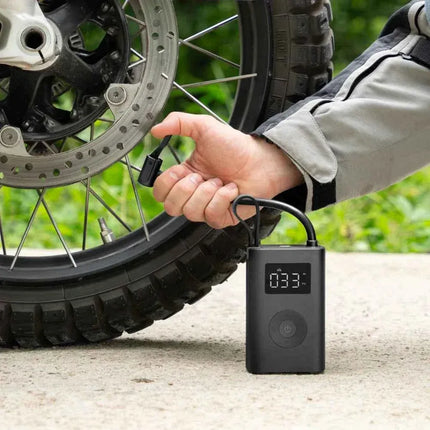 HOTO Air Pump ADV Portable Cordless 150 PSI Tyre Inflator with LED Light